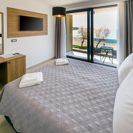 Maresole Beachfront Residence Porec Ngoại thất bức ảnh