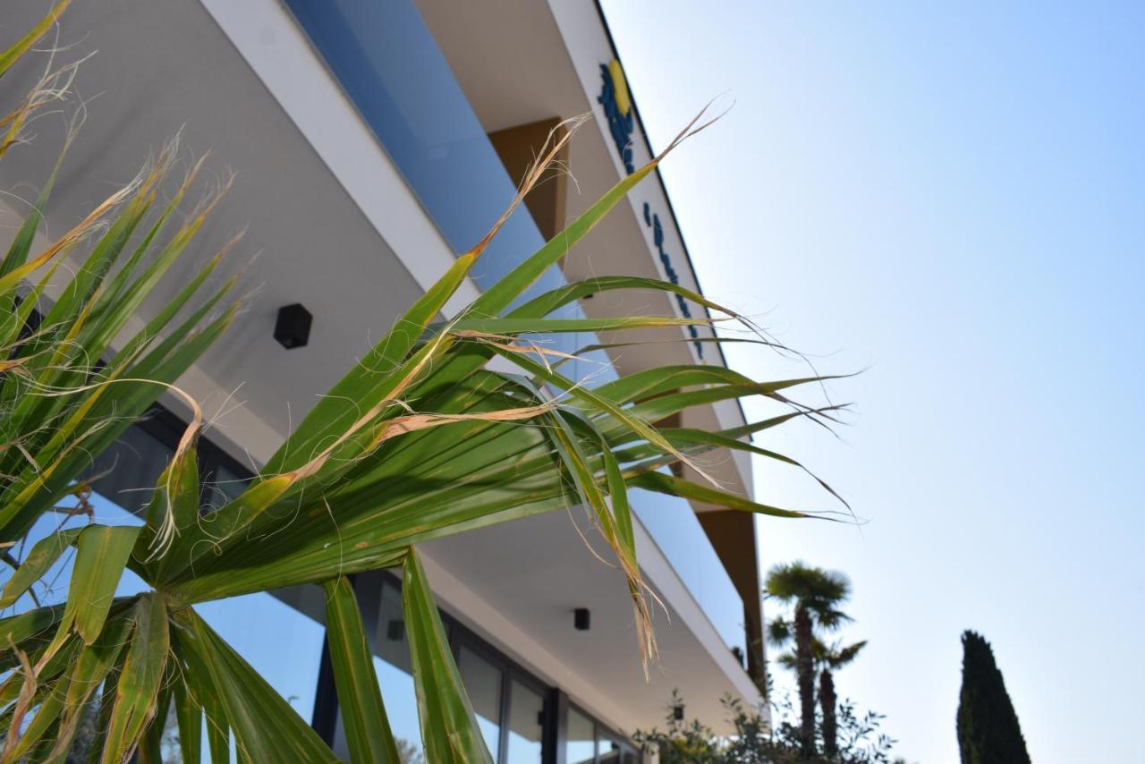 Maresole Beachfront Residence Porec Ngoại thất bức ảnh