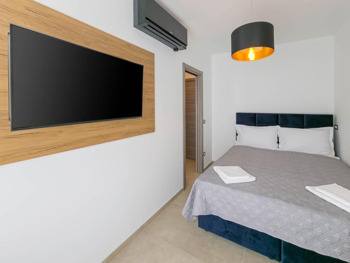 Maresole Beachfront Residence Porec Ngoại thất bức ảnh